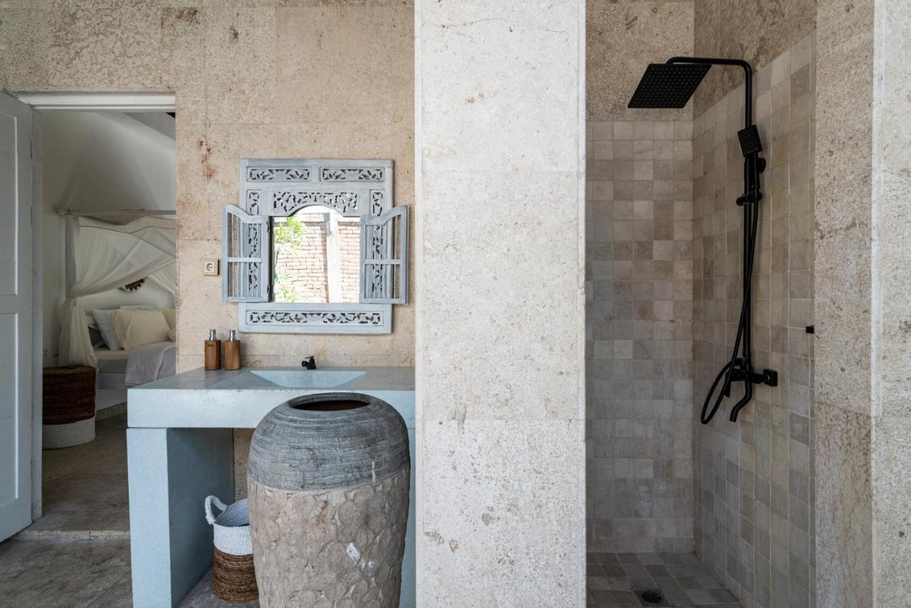 Isaiya Boutique Hotel Canggu Екстериор снимка