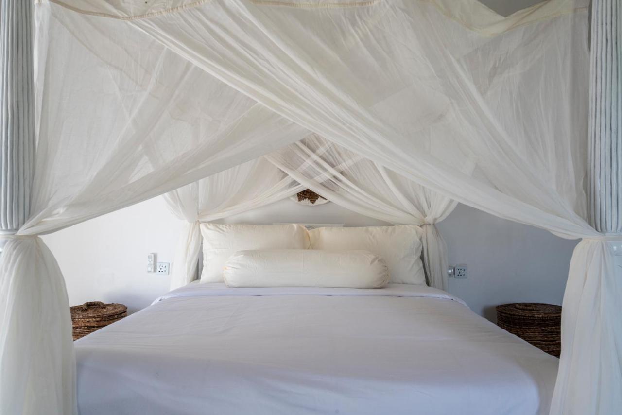 Isaiya Boutique Hotel Canggu Екстериор снимка