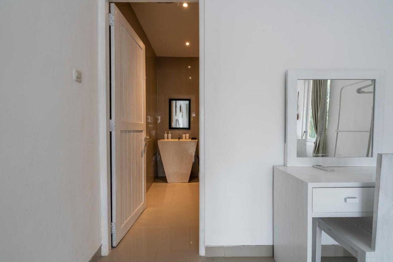 Isaiya Boutique Hotel Canggu Екстериор снимка