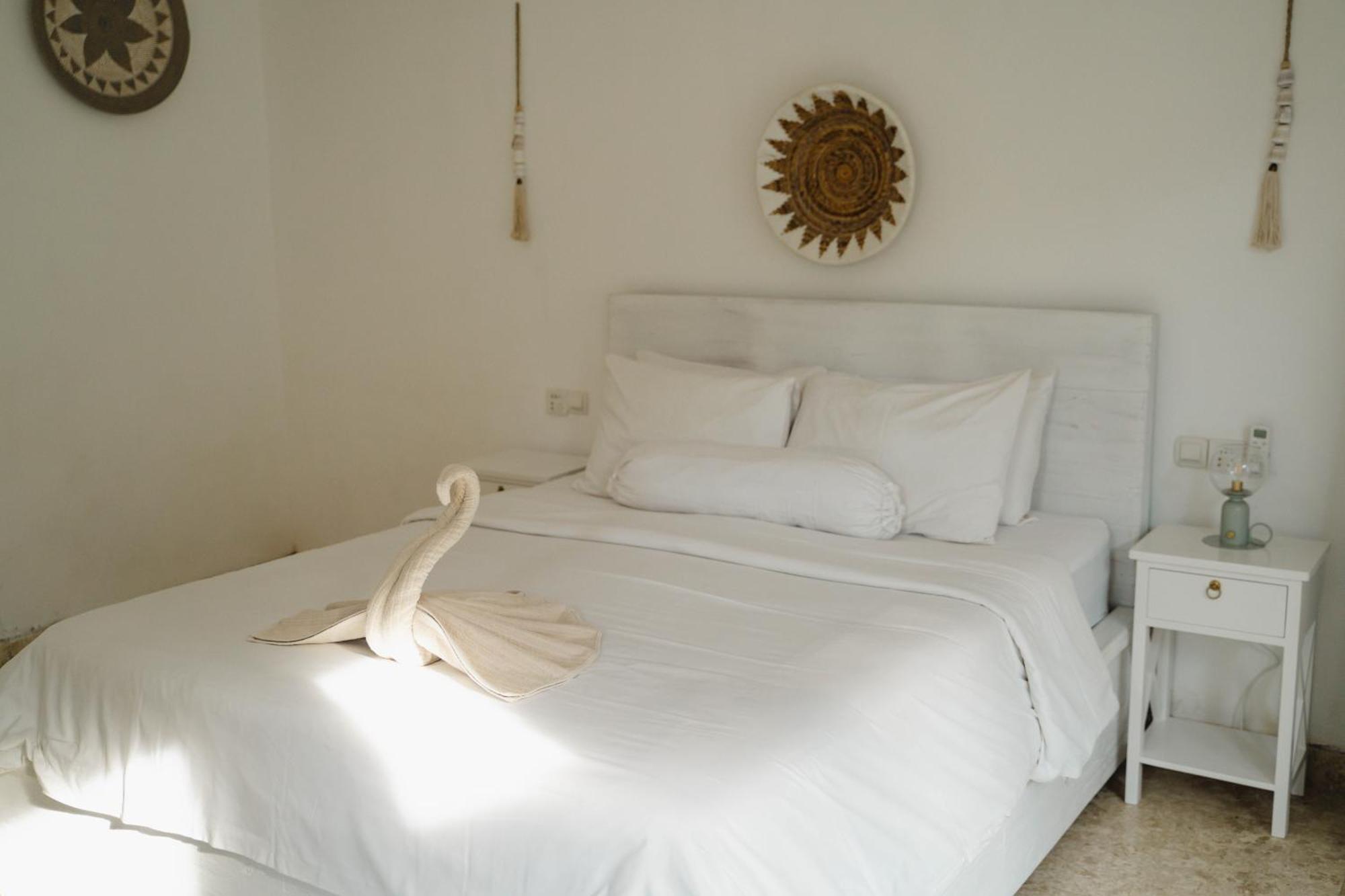 Isaiya Boutique Hotel Canggu Екстериор снимка