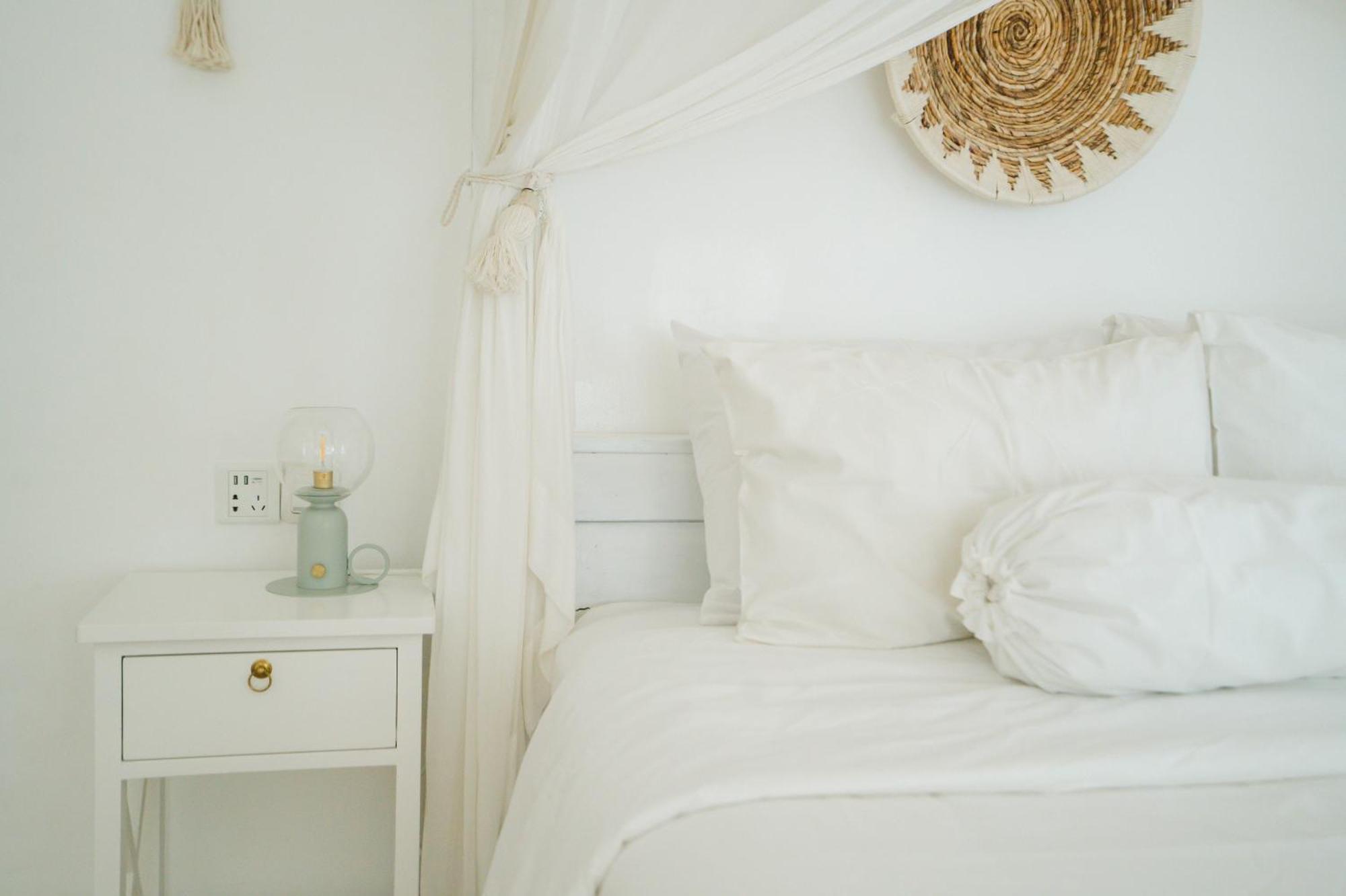 Isaiya Boutique Hotel Canggu Екстериор снимка