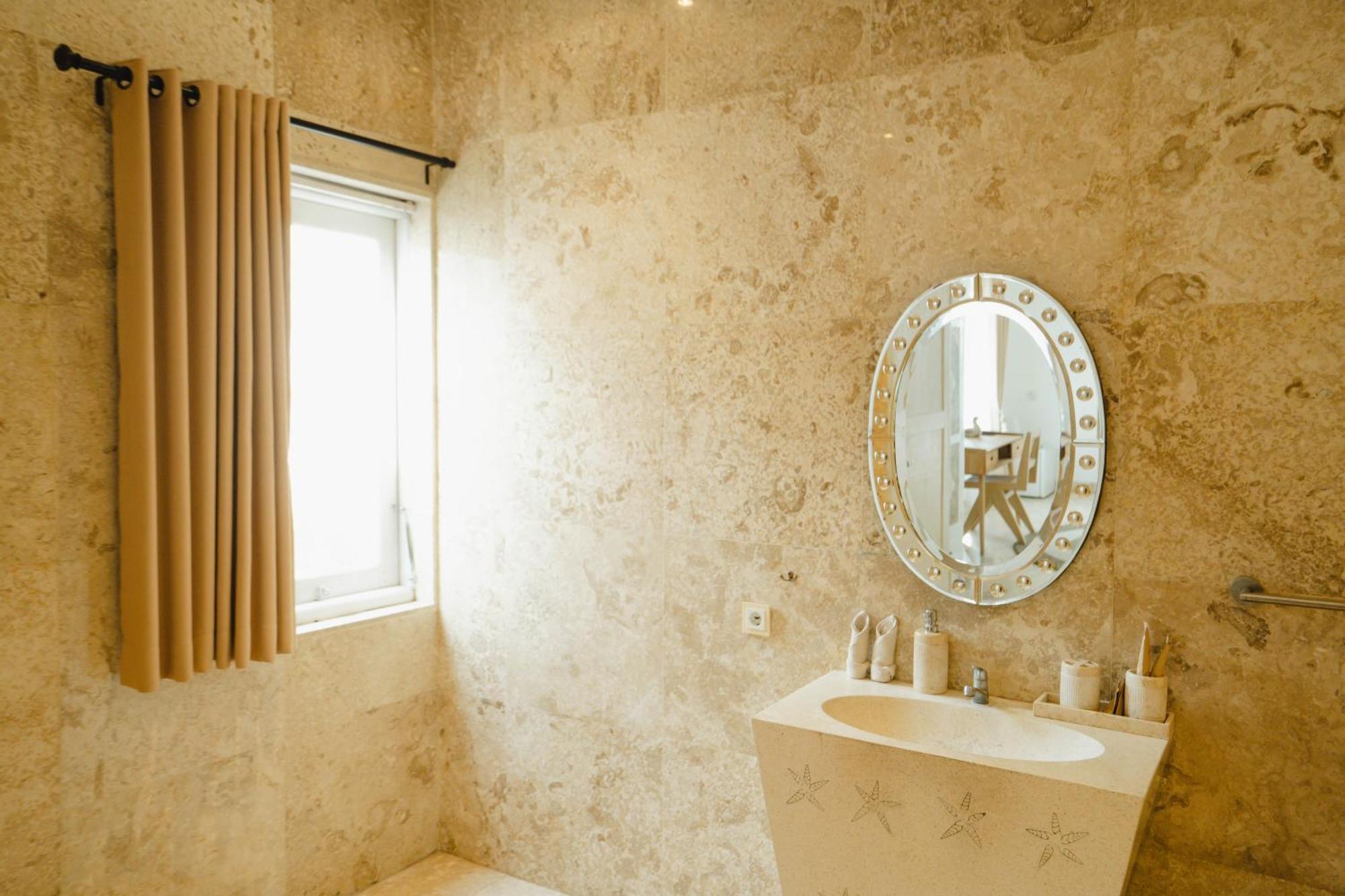 Isaiya Boutique Hotel Canggu Екстериор снимка