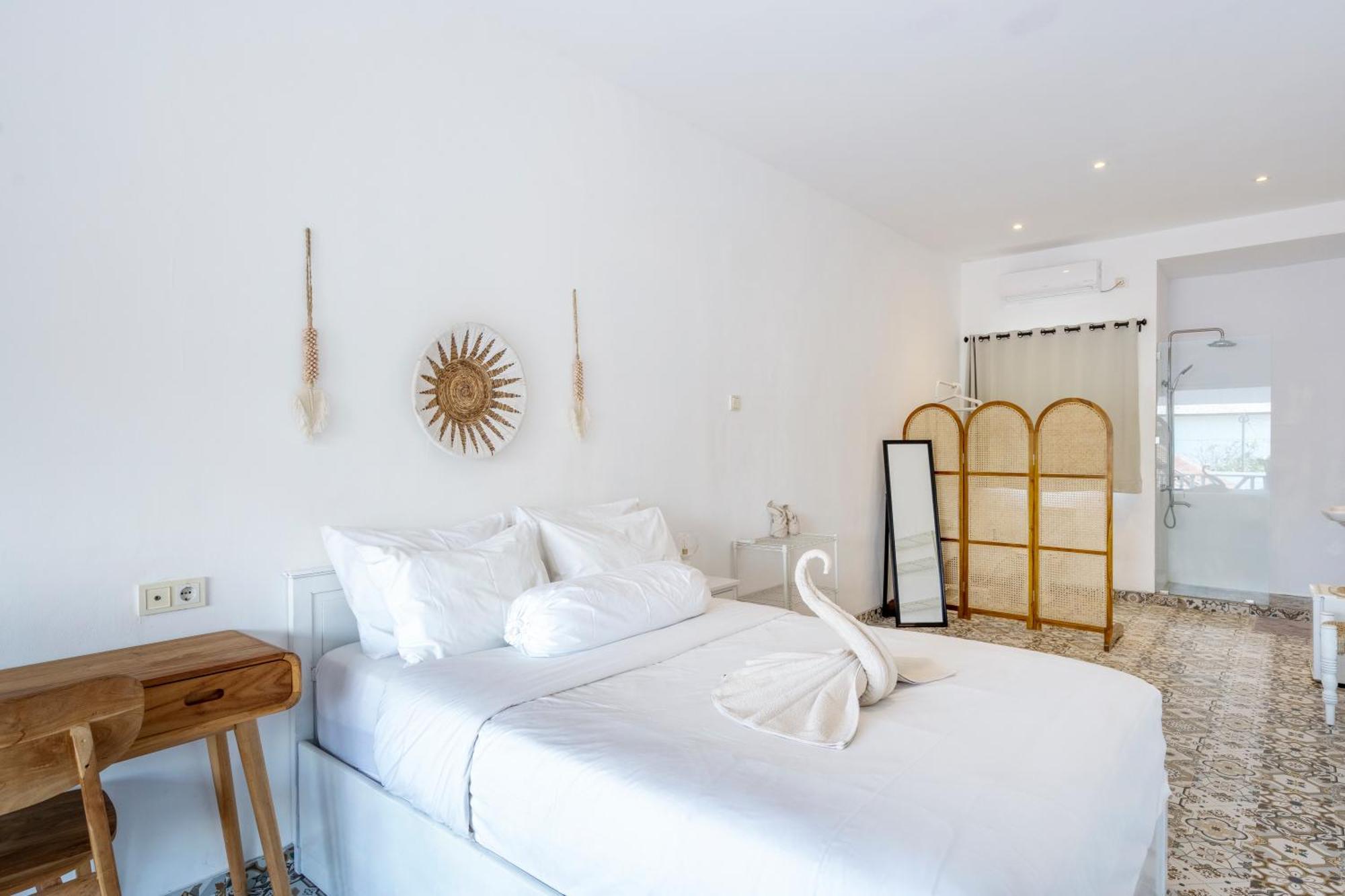 Isaiya Boutique Hotel Canggu Екстериор снимка